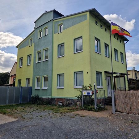 Familienfreundliche Fewo Mv Malchin Exteriör bild