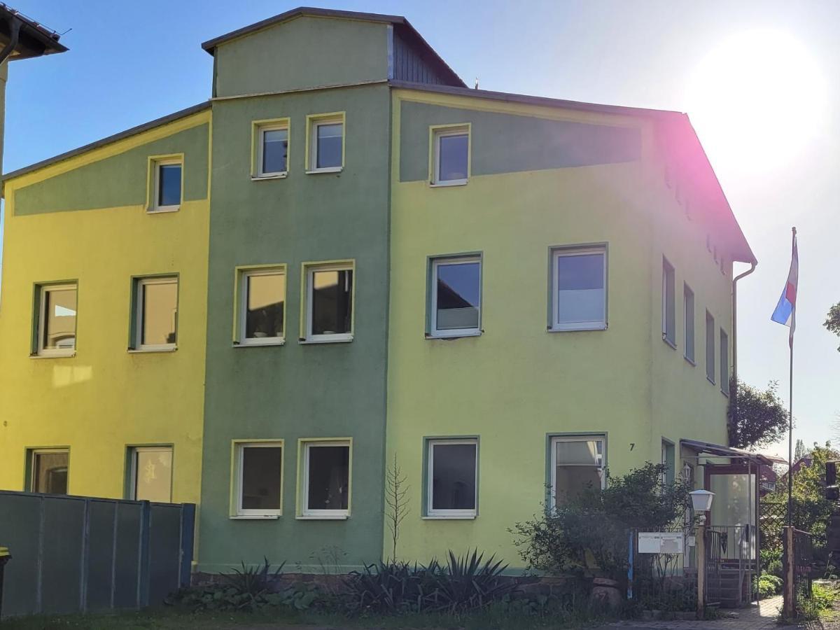 Familienfreundliche Fewo Mv Malchin Exteriör bild